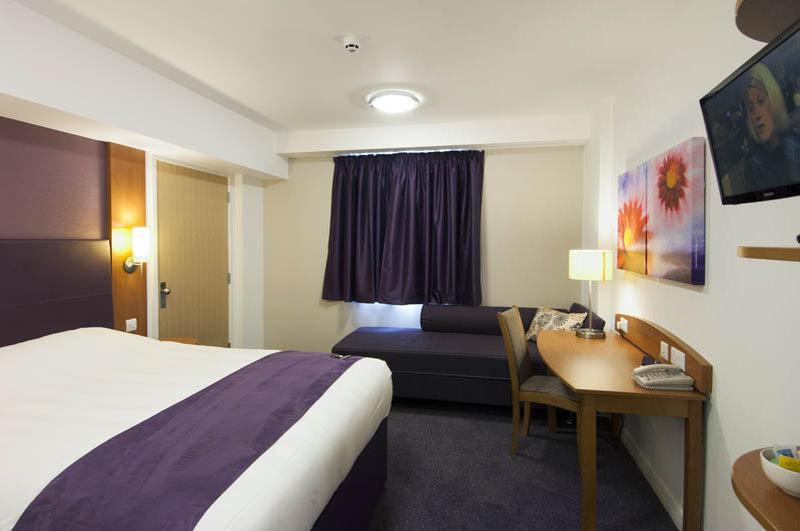 Premier Inn غرينوك المظهر الخارجي الصورة