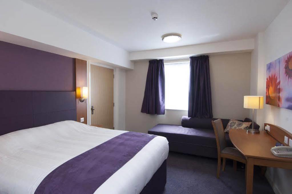 Premier Inn غرينوك المظهر الخارجي الصورة