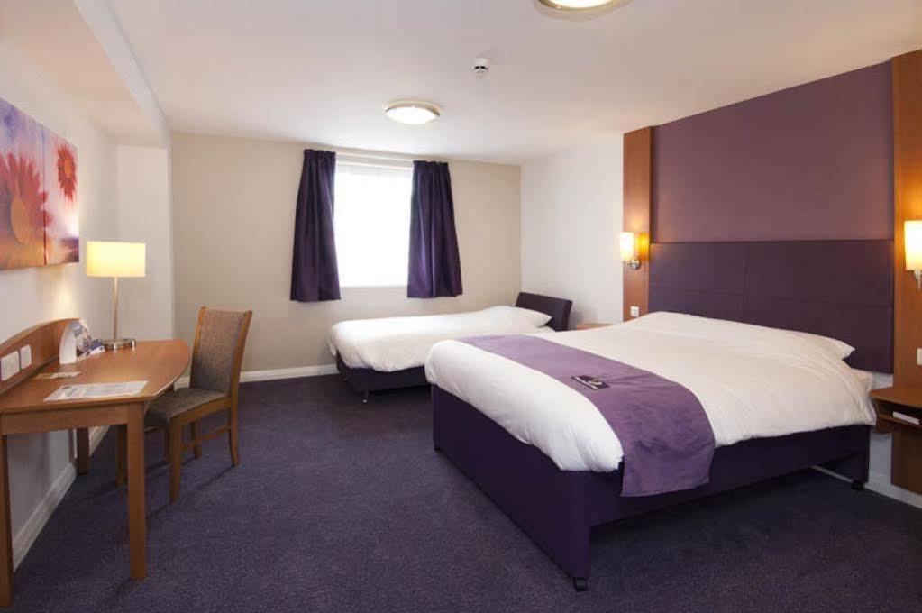 Premier Inn غرينوك المظهر الخارجي الصورة